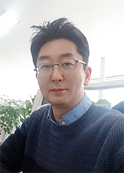 [데스크 시선] 플랫폼이 왜 의약품 도매업을 하려고 하나