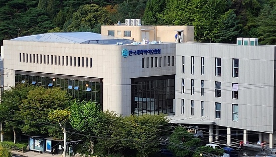 제약사 제품설명회 의료인 제공 펜·노트에 제품명 표기 불가