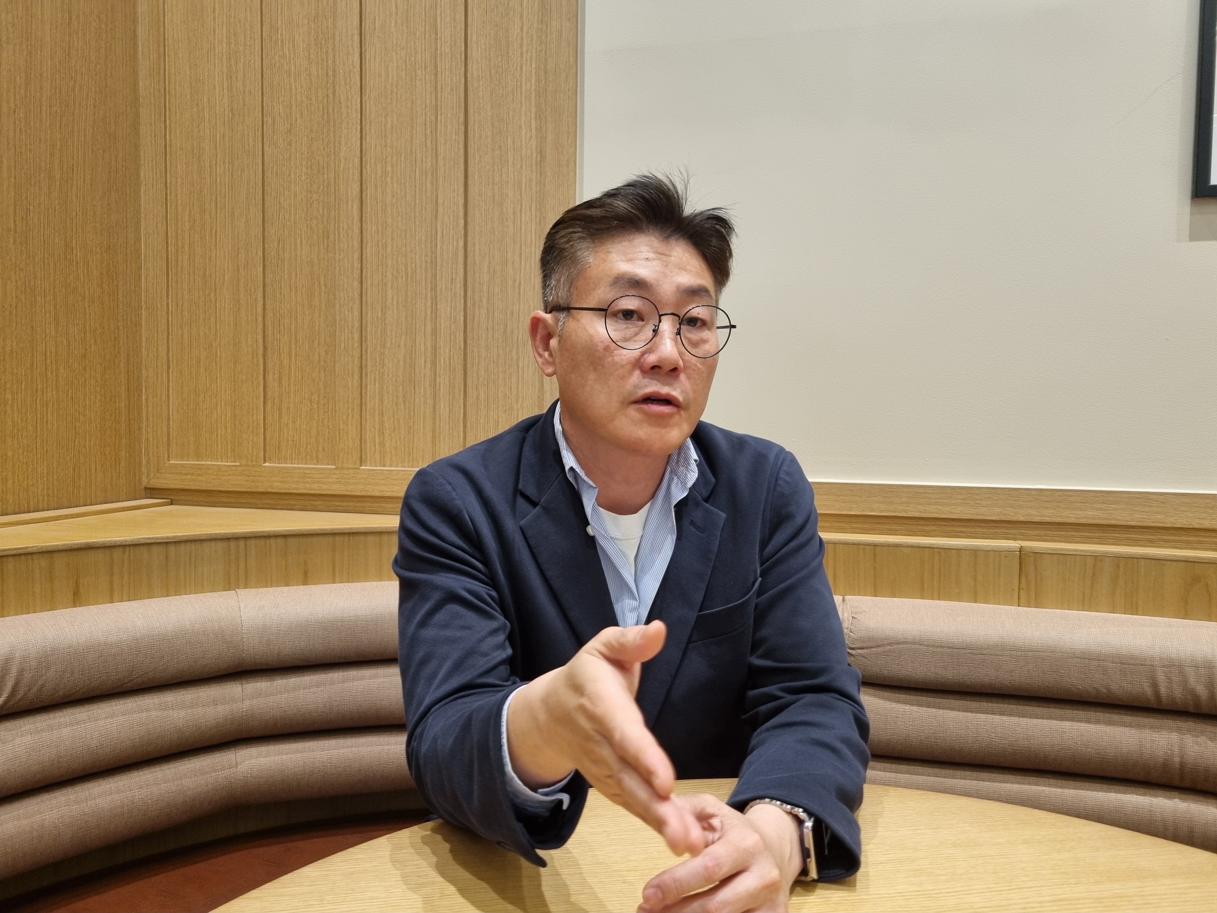 신희일 인투씨엔에스 CPO "동물병원 EMR 서비스 AI 확장"