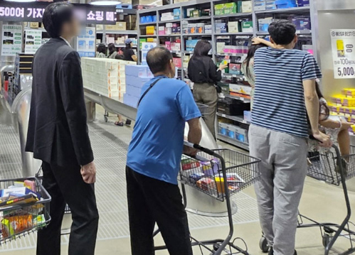 창고형 등 편법·불법성 약국 광고 '사전심의제' 도입 추진