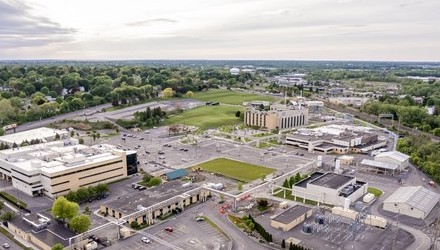 롯데, 바이오 사업 지원 1조 돌파…'오너가 투입' 전방위 지원