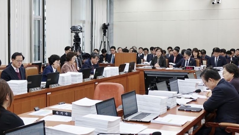 창고형 약국 규제·제한적 성분명 처방, 2월 법안소위 물망