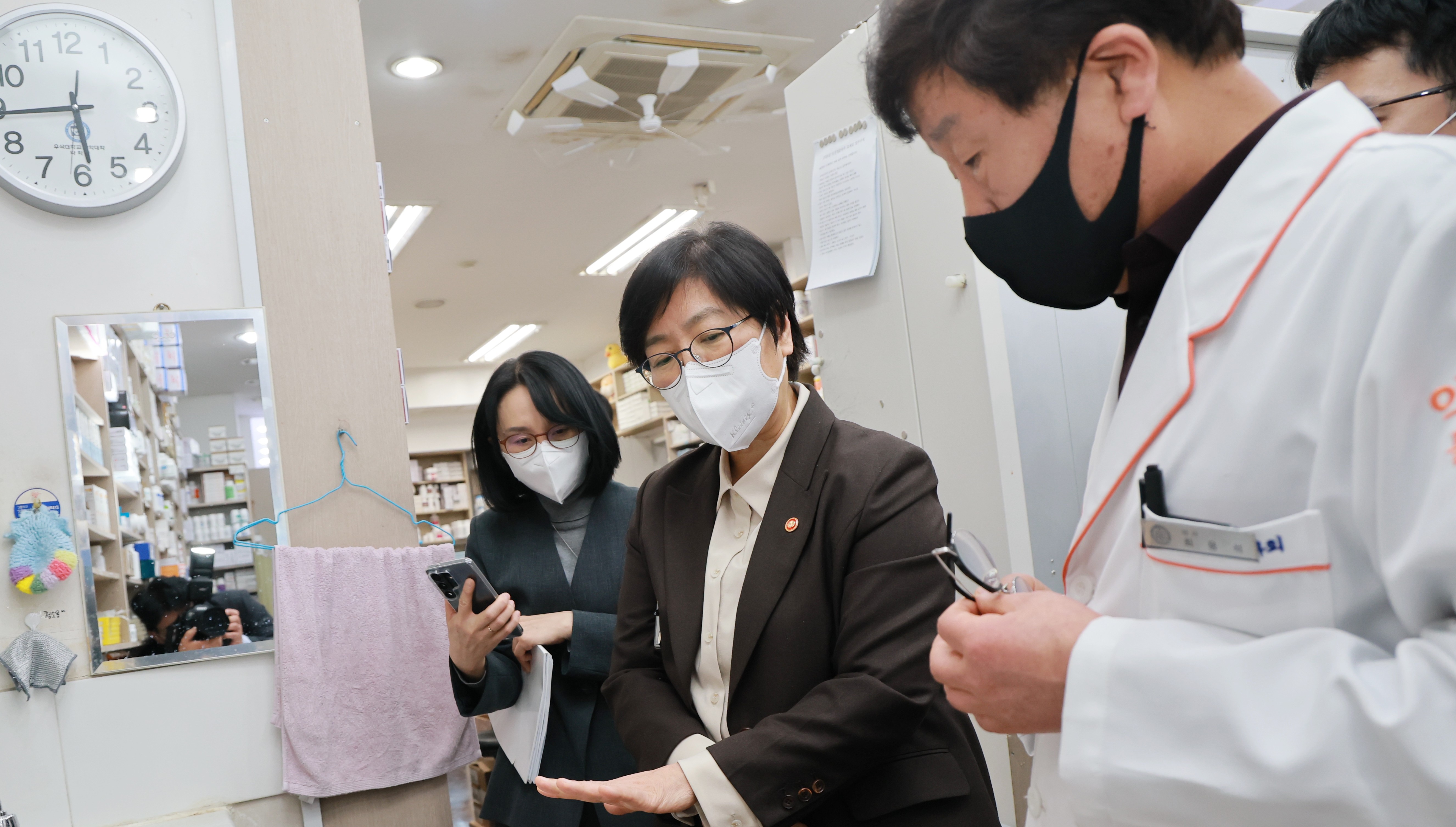나프타 우선공급, 이번 주부터…약국 소모품 대란 해소되나